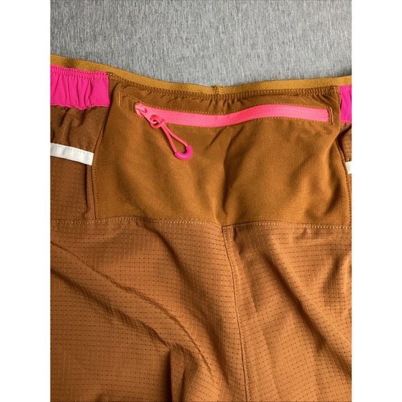 Size S- Brooks Women's High Point 3" 2-in-1 Shorts, Hazelwood/Ochre/Fuchsia. - Picture 8 of 10